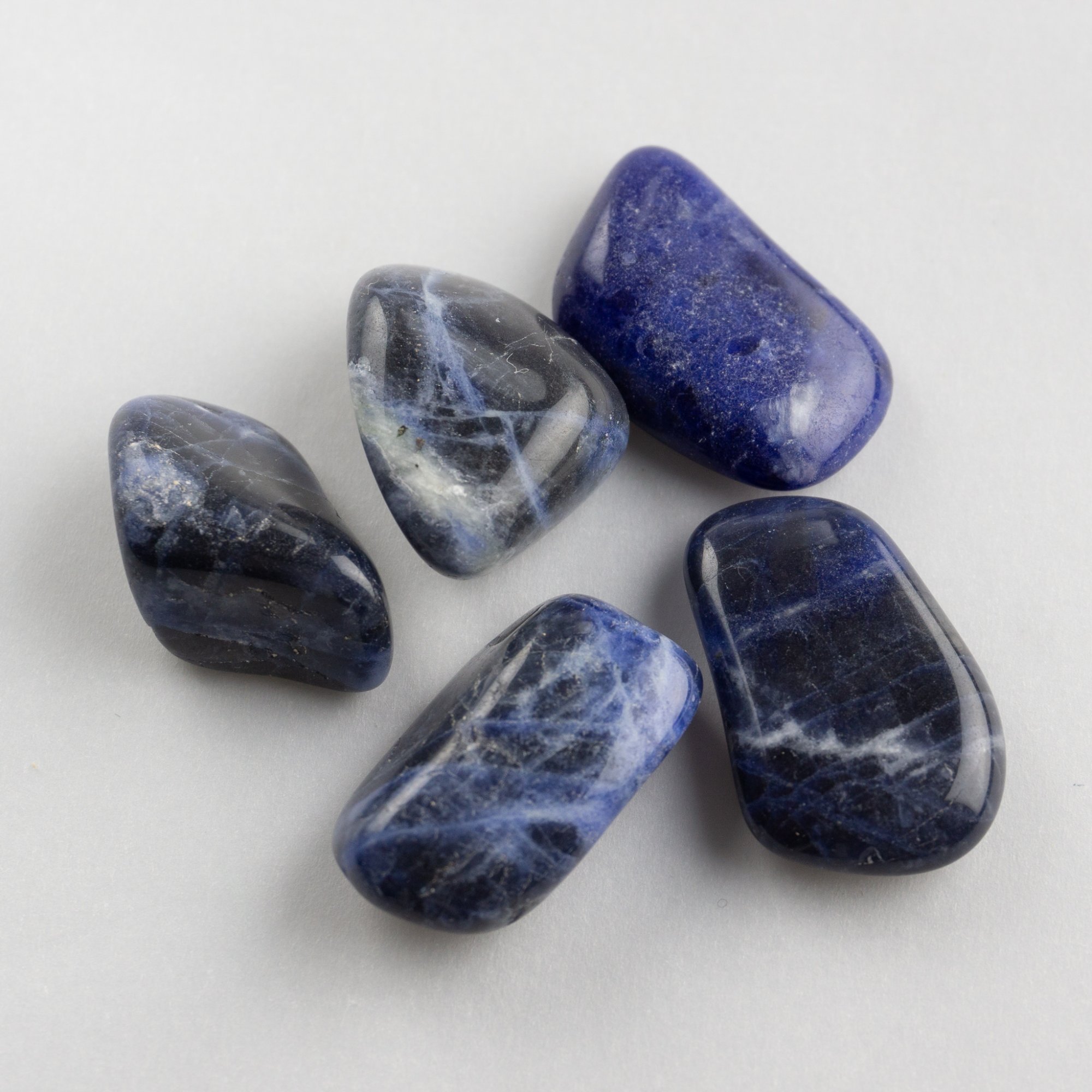 Pietra Sodalite: Significato, Proprietà E Usi - Foto 3