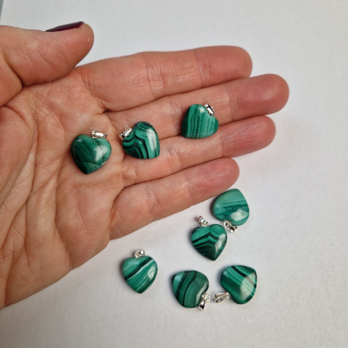 Collana Choker Con Ciondolo Rotondo In Malachite Naturale Verde 15mm E Sfere 6mm &ndash; Fatta A Mano!