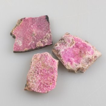 Grezzo Cobaltocalcite | Dimensioni varie : pietre circa 3-4 cm 0,015 kg
