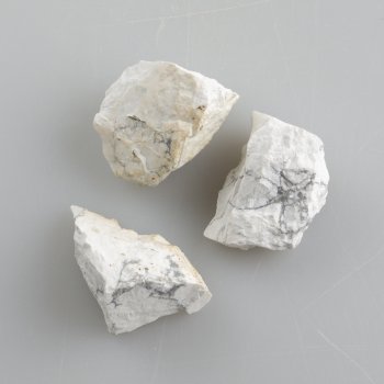 Grezzo Howlite | Dimensioni varie : pietre circa 2-3 cm 0,015 kg
