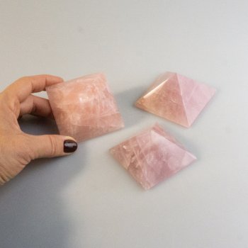 Piramide Quarzo rosa | 5,5 x 3 cm