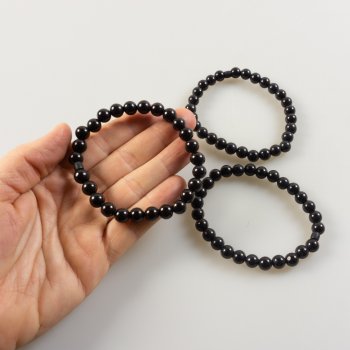 Bracciale elastico con Giada nera | 20-21 cm (M-L)