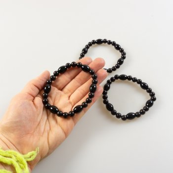 Bracciale elastico con Onice e Giada nera | 18-19 cm (S-M)