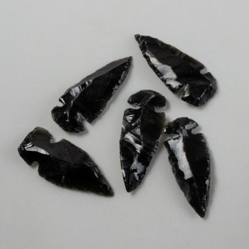 Punta di freccia in Ossidiana nera grezza | Pietra 5-6 cm