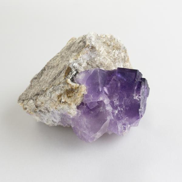 Fluorite viola, Zogno | 6X5,3X4,7 cm 0,148 kg