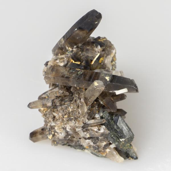 Drusa di Quarzo fumé su Ortoclasio e Aegirina | 6,5X4X6,1 cm 0,105 kg