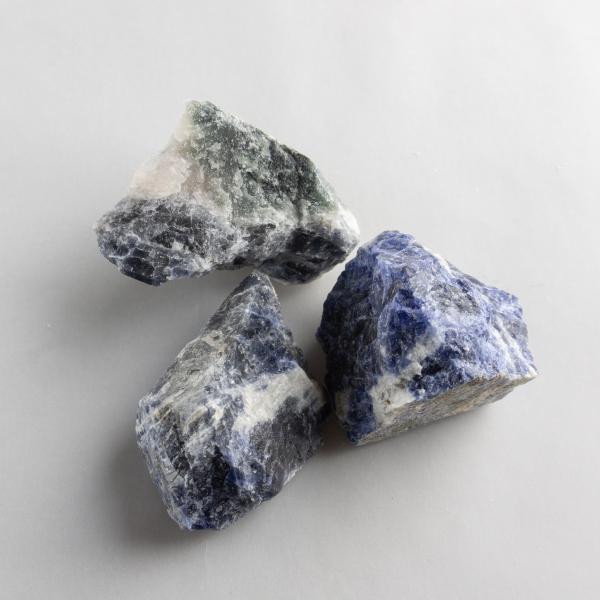 Grezzo Sodalite | Dimensioni varie : pietre circa 3-6 cm 0,030 kg