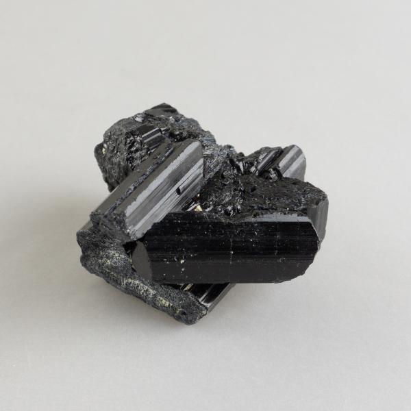 Grezzo Tormalina nera | Dimensioni varie : pietre circa 2-4 cm 0,040 kg