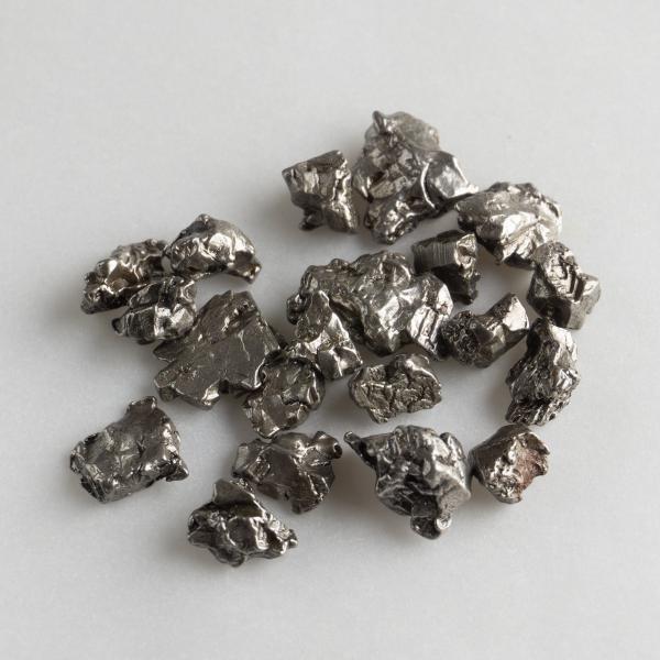 Frammento Meteorite | Dimensioni varie : pietre circa 0,5-1 cm 0,001 kg