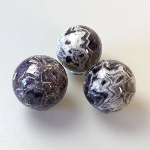 Sfera Ametista Chevron | 5,5 cm