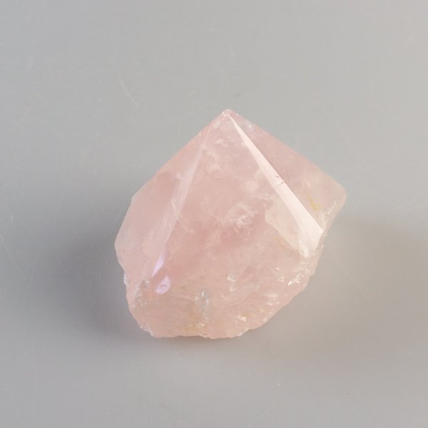 Punta di Quarzo rosa lucidata, base grezza | 6,8 x 4,4 x 5 cm, 162 g