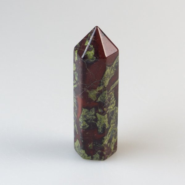 Torre di Pietra del drago, Diaspro verde rosso | 6,5 - 7,5 cm