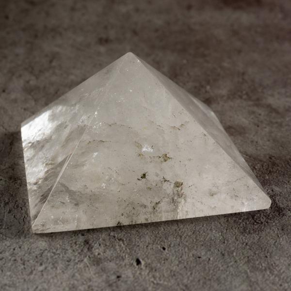 Piramide di Quarzo ialino | 6,8X4 cm 0,175 kg