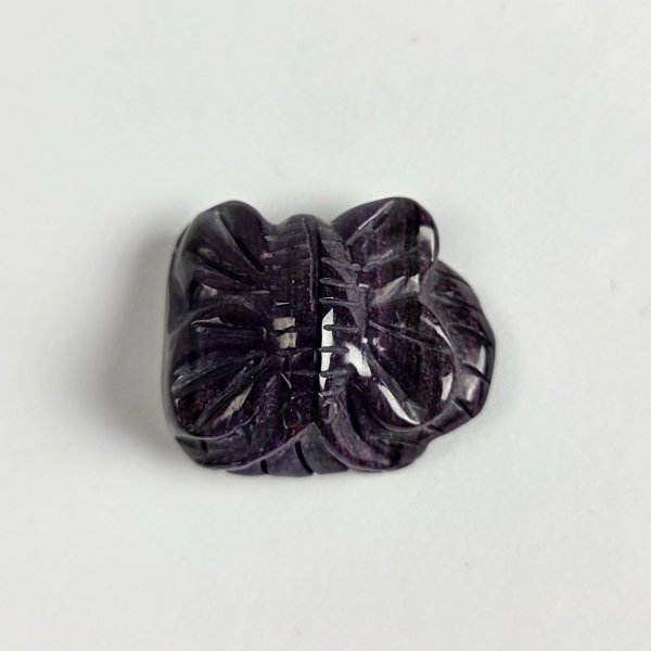 Falena Sugilite | 3 x 2 cm