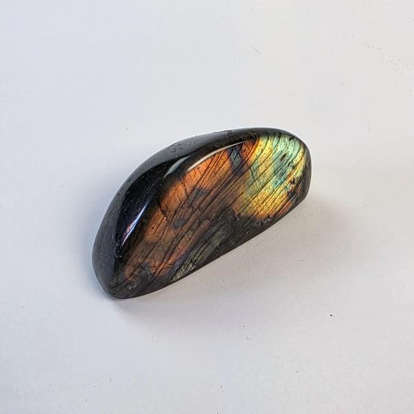 Forma libera Labradorite | 8 x 2 x h4 cm 190 g