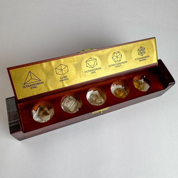 Geometria sacra di Platone in Quarzo fumé | 21 x 4 x 4 cm, 0,170 kg
