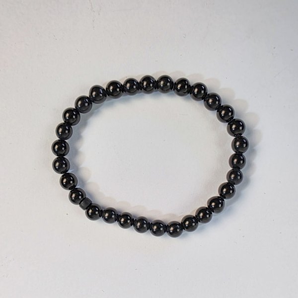 Bracciale elastico Giada nera | perline 6 mm, 18-19 cm (S/M)