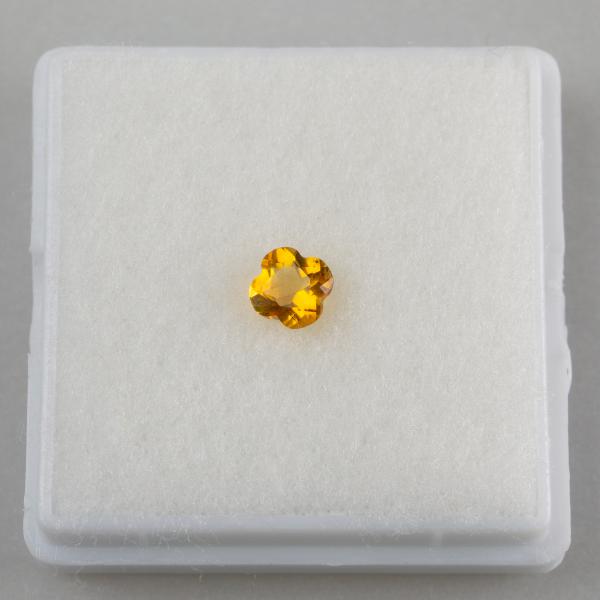 Pietra faccettata quadrifoglio Quarzo citrino | 5,6x5,6x4,6 mm 0,64 ct