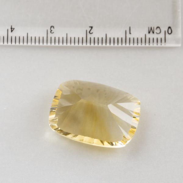 Pietra faccettata cuschion cut ovale Quarzo citrino | 21,9x15,9x10 mm 21,67 ct