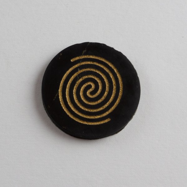 Piastrina adesiva di Shungite con incisione Spirale | 3 cm
